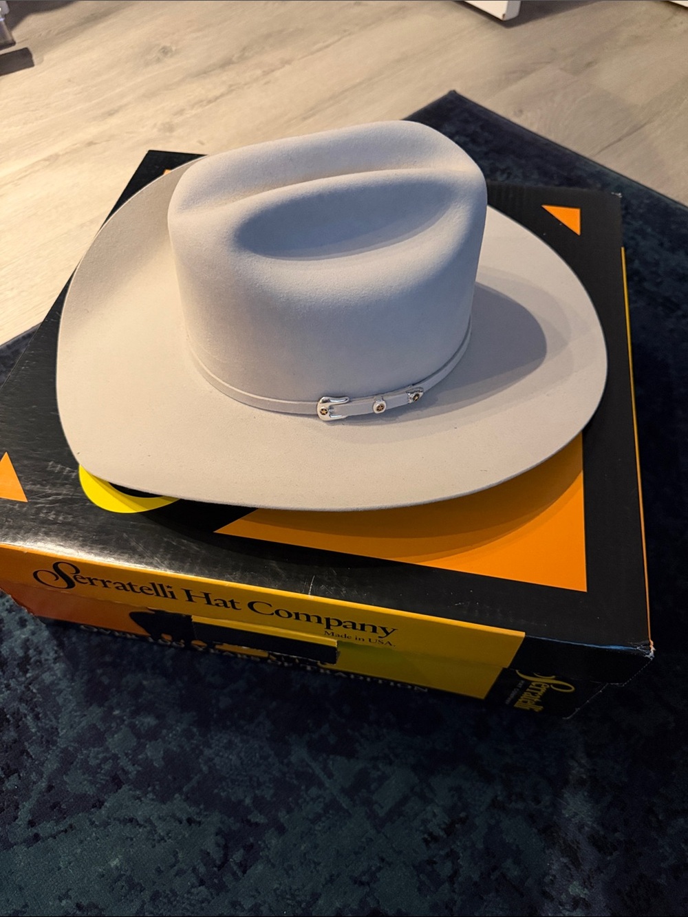 Serratelli Hat Company Cream Western Hat with Decorative Band